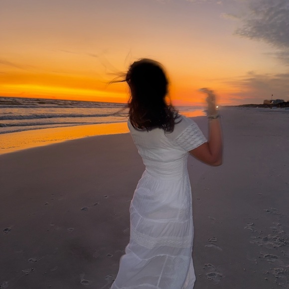 Meet your Posher, Lydia - Picture 1 of 1